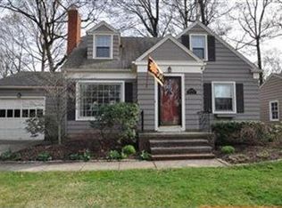 26915 Midland Rd, Bay Village, OH 44140