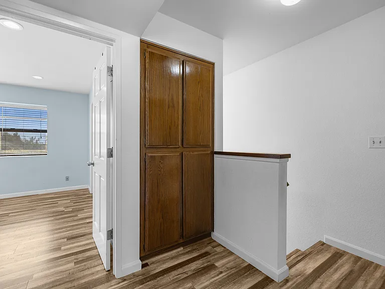412 N Bushnell Ave #C — Photo 11