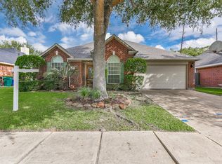 3727 Soho Dr, Pearland, TX 77584
