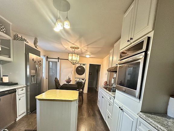 4th image of 142 S Roberson Rd