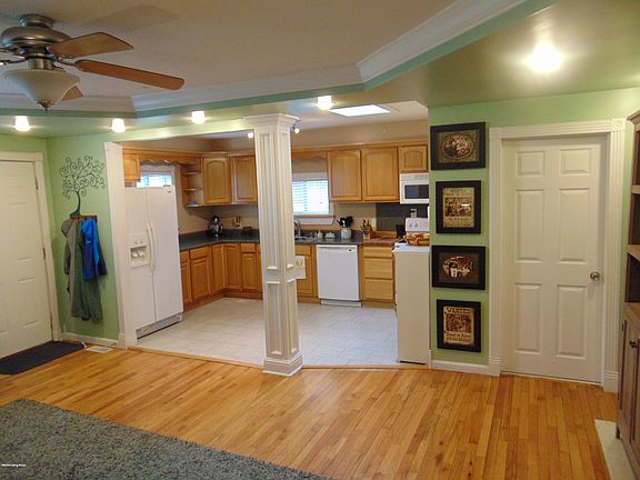 5th image of 925 Fisher Ln