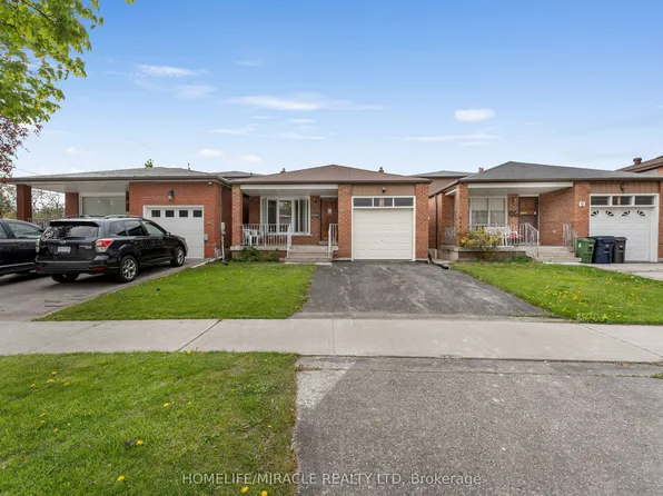 4 S Greendowns Dr, Toronto, ON M1M 2G7