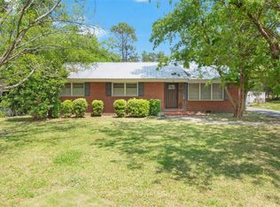1011 Cherokee Cir, Waycross, GA 31501