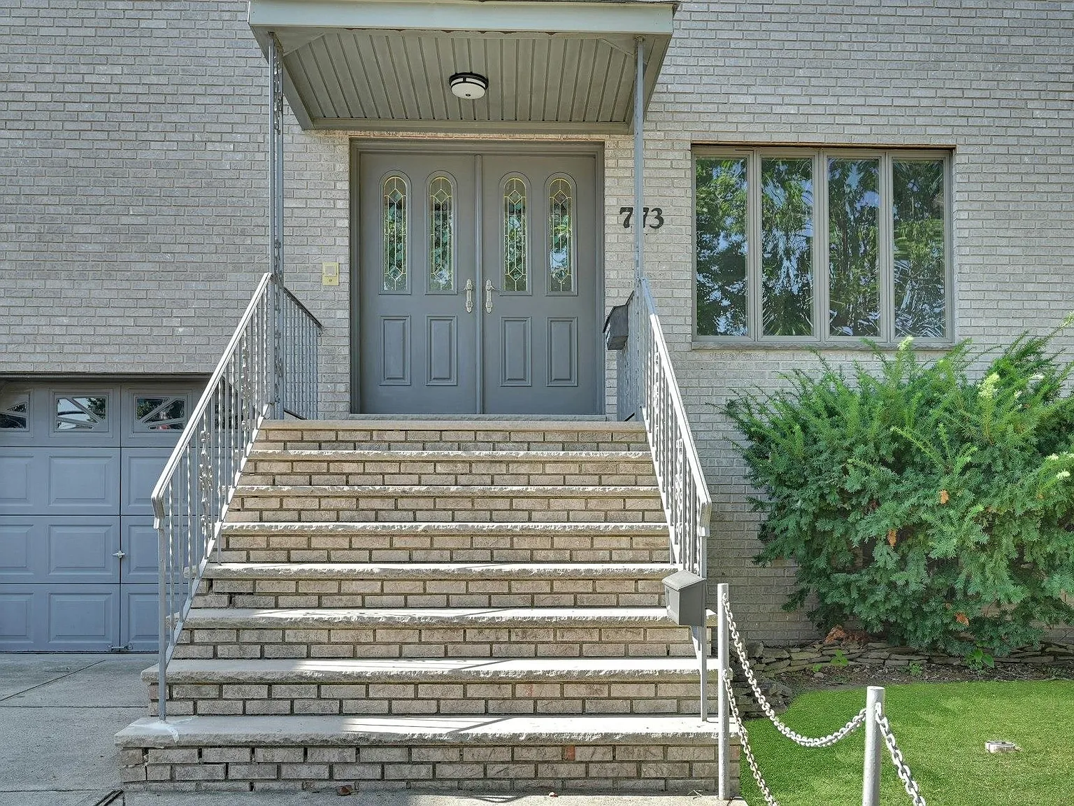 3 bed, 2.0 bath, $3,950 — Photo 1