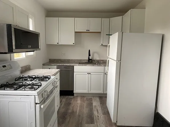 1622 Rice St, Waukegan, IL 60087