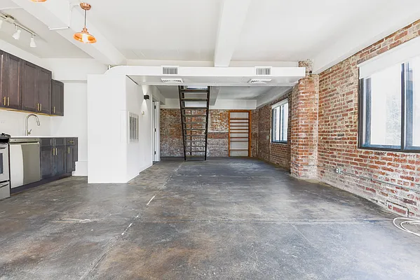 Rented by Brick&Mortar | media 49