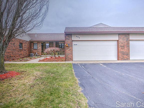 2nd image of 960 Amberwood West Dr SW
