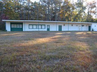 8696 Hobbton Hwy, Clinton, NC 28328