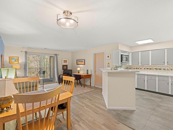 3rd image of 18372 N Ridge Ct APT 6