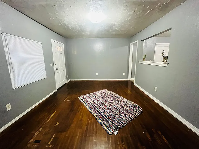 2329 Mustang St — Photo 5