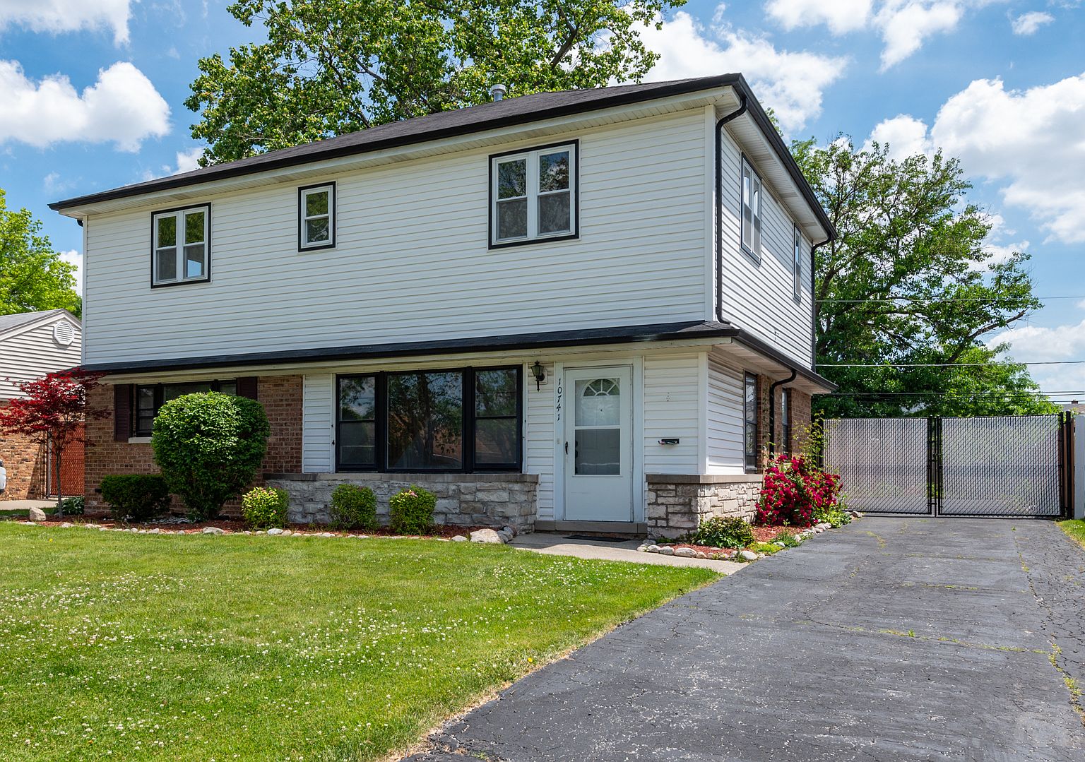 10741 S Komensky Ave, Oak Lawn, IL 60453 Zillow