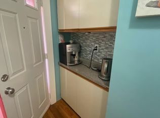 35 Eliot Cres #2A, Chestnut Hill, MA 02467