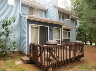 207 Suffield Meadow Drive Ext #207, Suffield, CT 06078