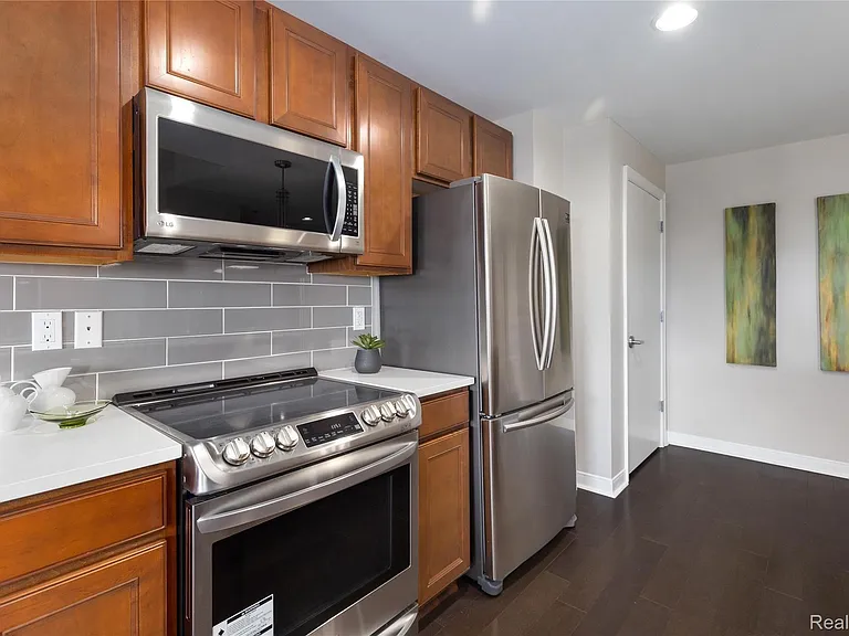 525 W Lafayette Blvd #21B — Photo 8