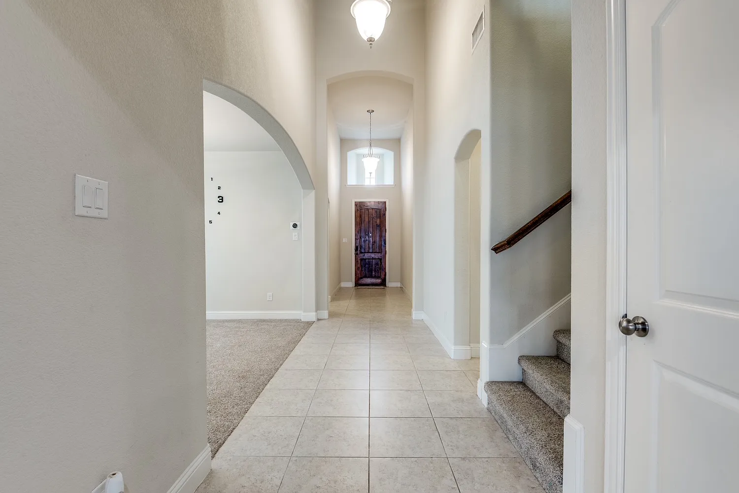 813 Warwick Blvd — Photo 3