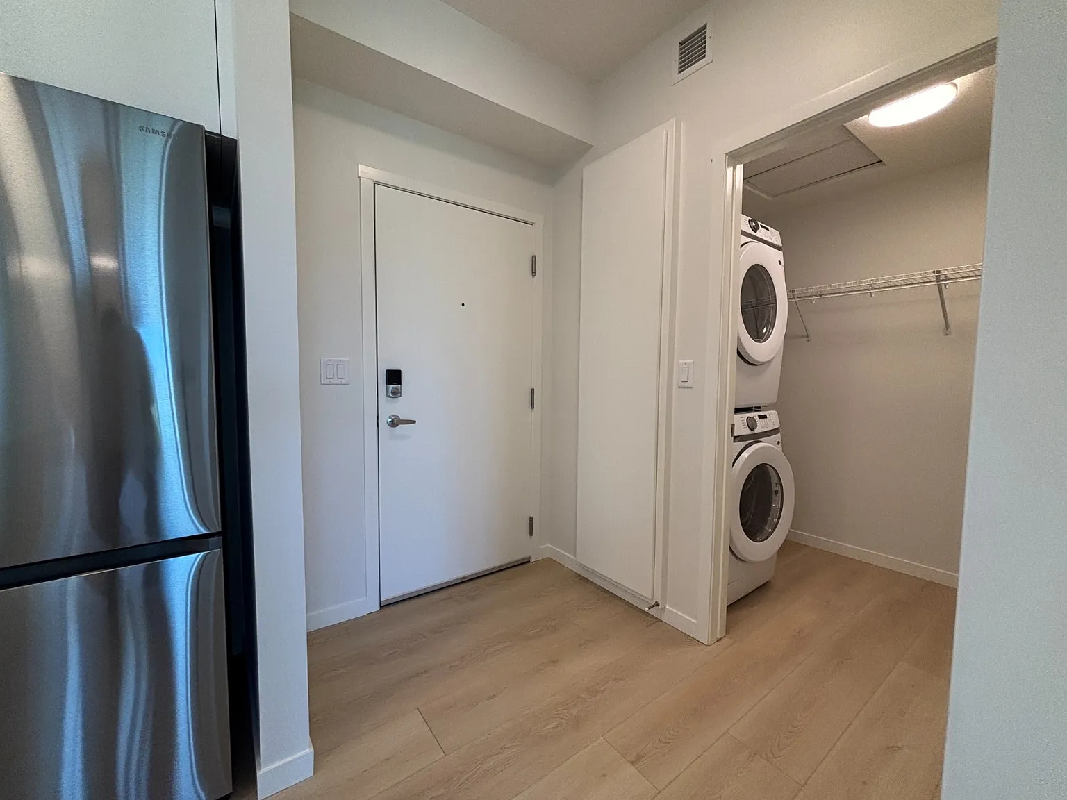 Seton 2-Bedroom Condo with Parking, Balcony, and Great Amenities (IP052) — Photo 4