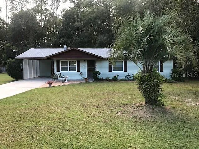 3 bed, 1.5 bath, 1056 sqft, $1,500 — Photo 1
