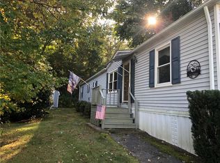11 Cantaberry Ln, Coventry, RI 02816