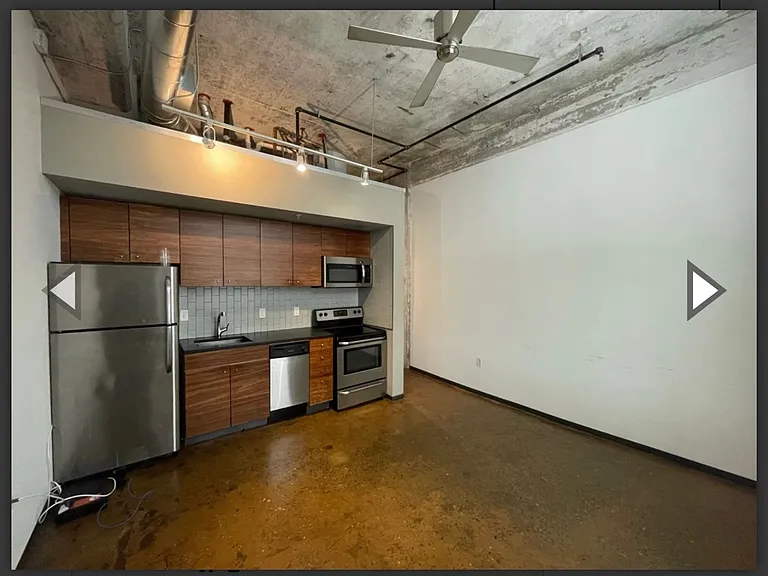 415 Oliver Hill Way — Photo 28