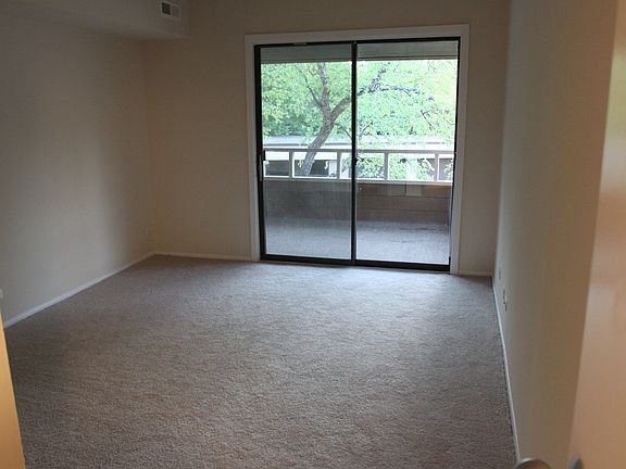5th image of 1170 N Sterling Ave APT 211