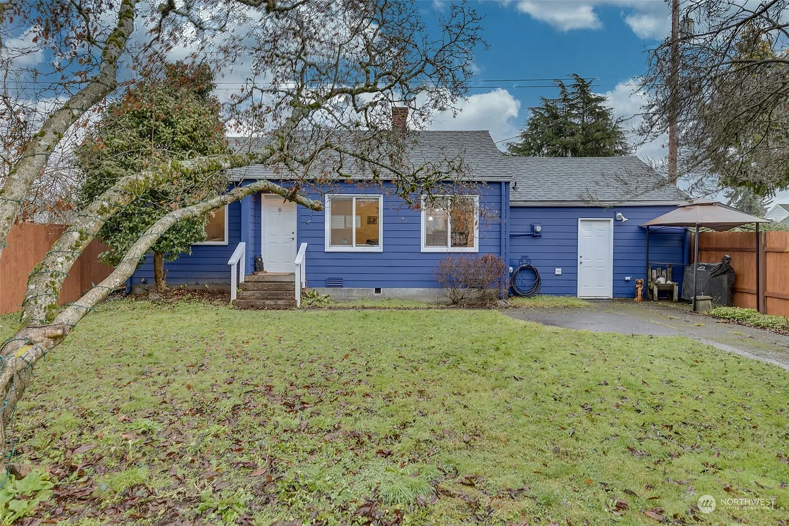 2113 Virginia Avenue photo 1