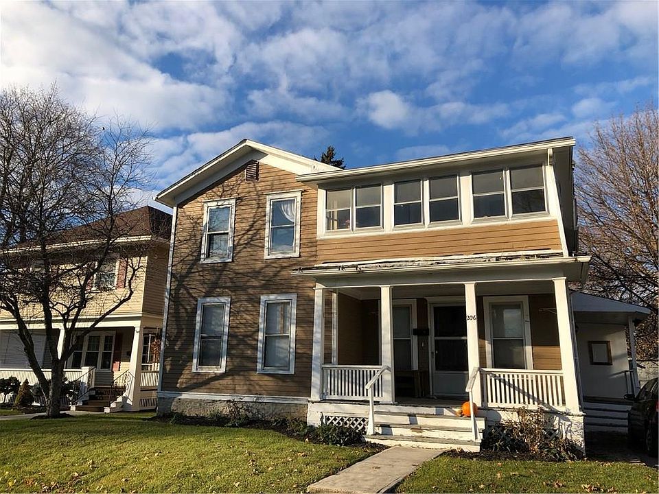 2nd image of 206 E Elm St