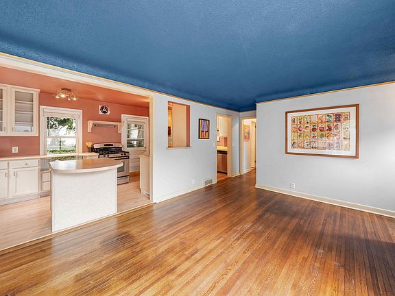 5th image of 5425 24th Ave S