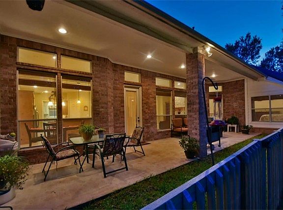 3rd image of 32915 Tall Oaks Way