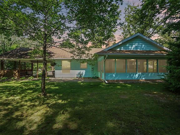 2nd image of 6633 Wood Cir E