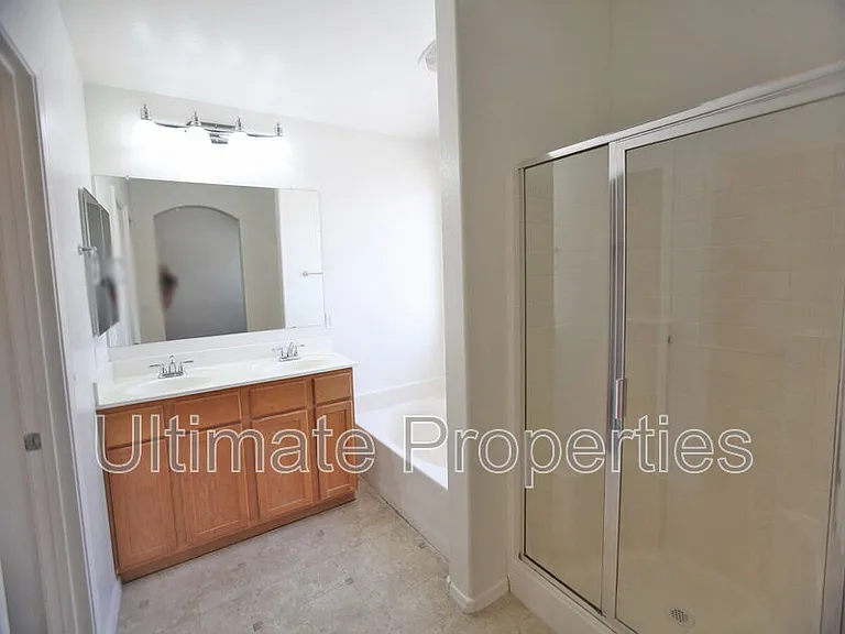 5921 S 249th Dr — Photo 10