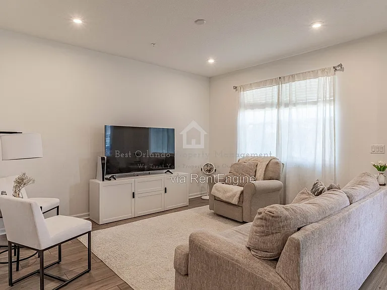 11549 Straits Way #1 — Photo 7