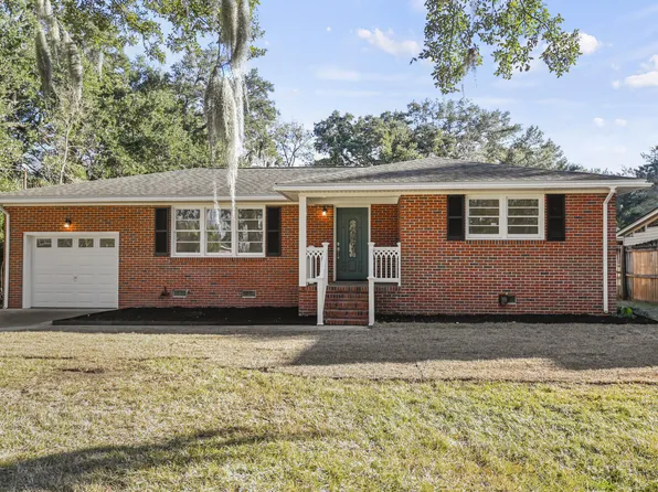 1439 River Front Dr, Charleston, SC 29407