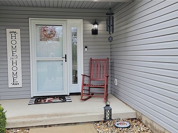 3rd image of 1430 Hunter Ct