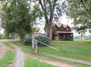 4590 Coxe Rd, Tryon, NC 28782