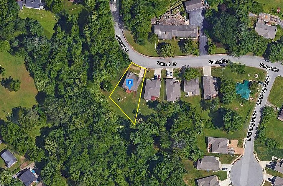 1st image of 1004 Sunset Dr
