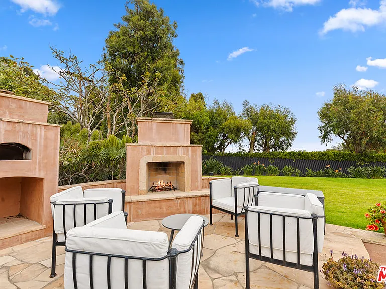 7122 Dume Dr — Photo 19