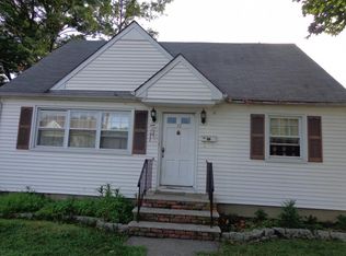 32 Downs Ave, Wharton, NJ 07885