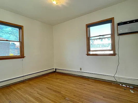 Rented by Amorelli Realty | media 11