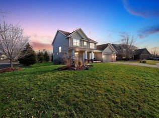 17540 Haverhill Cir, Lakeville, MN 55044
