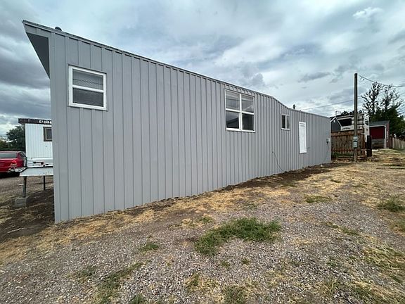 3rd image of 424 Lincoln St Trailer 4