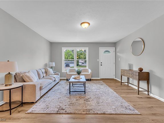 5th image of 6249 Oxford Ct