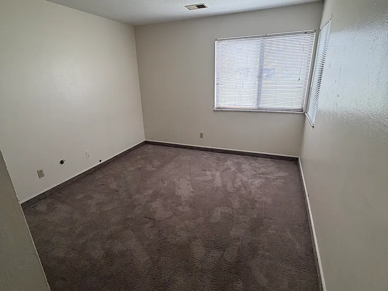 5562 Heatherdowns Blvd #19 — Photo 7