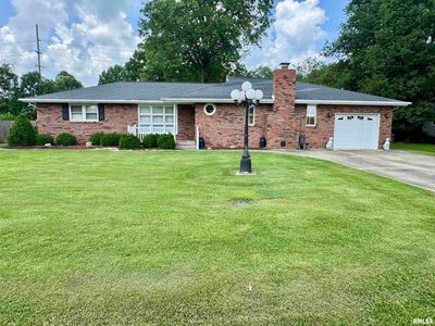 11 W Oak Park St, Centralia, IL, 62801