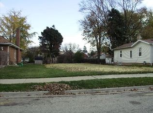 131 S Gretta Ave, Waukegan, IL 60085