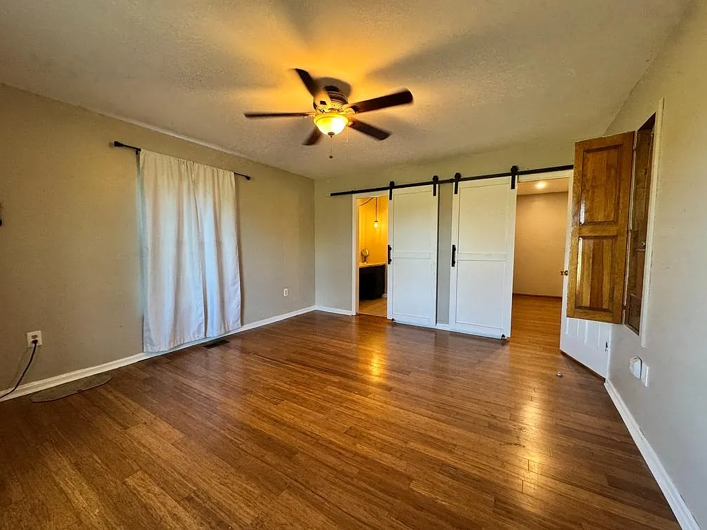 Property Photo - 1422 Old Peachland Rd