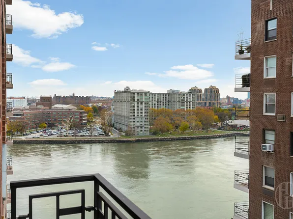 45 East End Avenue image 7 of 20