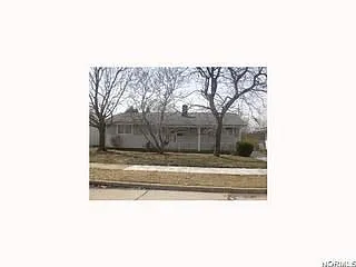 6264 Alderwood Rd photo 1