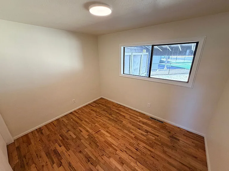 7175 Webb Dr SE — Photo 12