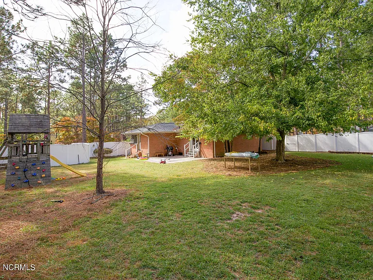 1000 Robinwood Rd — Photo 63