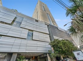 88 SW 7th St